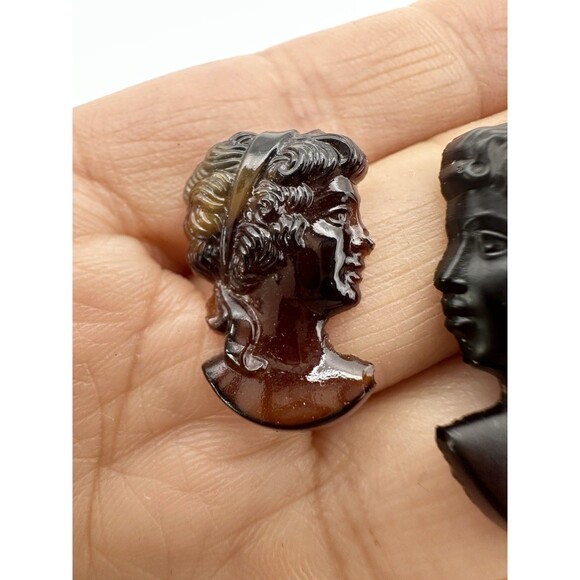 Vintage Unmounted Glass Carved Cameo Lot - Picture 4 of 4